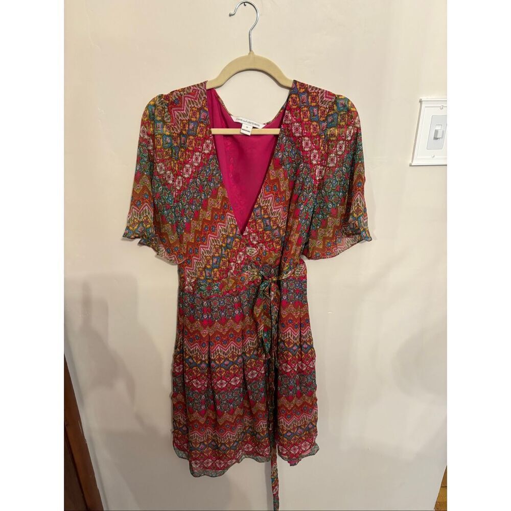 Diane von Furstenberg Silk Wrap Dress Size 12 – Pink Boho Floral